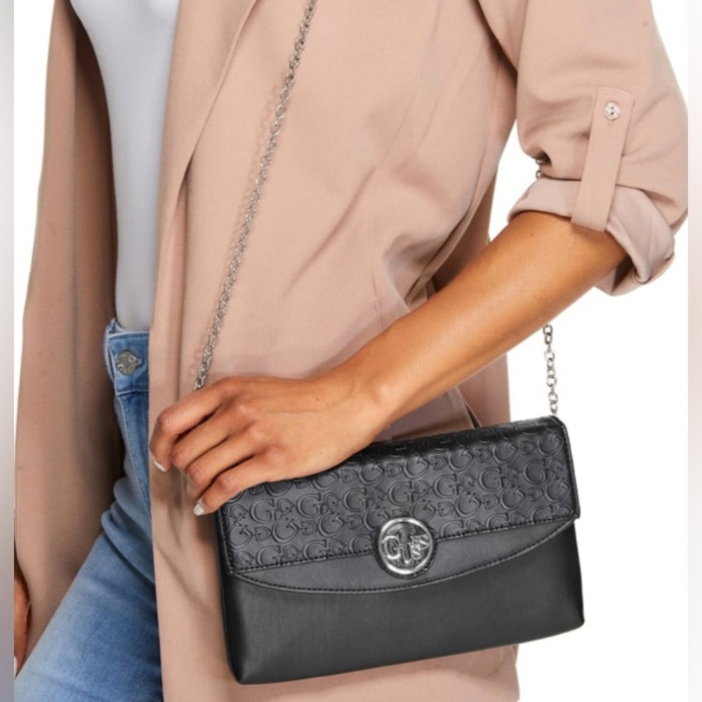 NWOT Guess Skylar Convertible Crossbody or Clutch